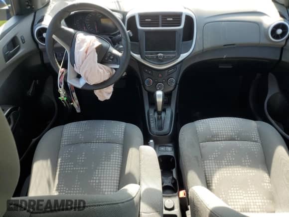 2020 Chevrolet Sonic LS с VIN 1G1JB5SB4L4100988, выставлен на аукционе Copart как лот 61263795 с пробегом 56 702 миль миль и На запчасти • Non repairable. История ставок и продаж доступна на DreamBid. Изображение 8.