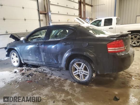 ✅ 2010 Dodge Avenger R/T • VIN: 1B3CC5FBXAN230659 • Лот: 45737275. Опубликован ранее на Copart с пробегом Не указан. Бесплатный доступ к архиву аукционных продаж из США и подробный отчёт об истории автомобиля на DreamBid. Изображение 2.