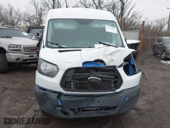 ✅ 2017 Ford Transit • VIN: 1FTYR2CM0HKB09349 • Lot: 41441869. Wystawiony na IAAI z przebiegiem 173 572 mil. Bezpłatny archiwum sprzedaży aukcyjnych z USA i szczegółowy raport historii pojazdu na DreamBid. Zdjęcie 13.