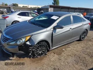 ✅ 2014 Hyundai Sonata GLS • VIN: 5NPEB4AC2EH807520 • Лот: 43548820. Опубликован ранее на IAAI с пробегом 117 068 миль. Бесплатный доступ к архиву аукционных продаж из США и подробный отчёт об истории автомобиля на DreamBid. Изображение 2.