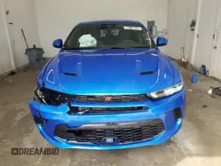 2024 Dodge Hornet GT z VIN ZACNDFANXR3A31231, wystawiony jako Copart lot #47379665 z przebiegiem 27 474 mil mil oraz Czysty tytuł • Clean title. Historia ofert i sprzedaży dostępna na DreamBid. Obrazek 5.