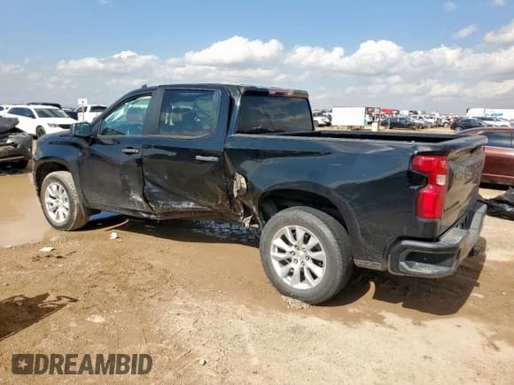 ✅ 2020 Chevrolet Silverado 1500 Custom • VIN: 1GCPWBEF8LZ177143 • Lot: 59822845. Wystawiony na Copart z przebiegiem 57 665 mil. Bezpłatny archiwum sprzedaży aukcyjnych z USA i szczegółowy raport historii pojazdu na DreamBid. Zdjęcie 2.