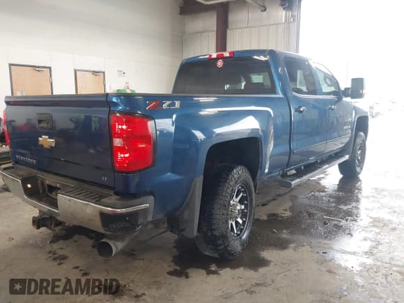 ✅ 2018 Chevrolet Silverado 2500HD LT • VIN: 1GC1KVEY8JF174794 • Lot: 41922200. Listed on IAAI with 147,020 mi. Free auction sales archive from the USA and detailed vehicle history report at DreamBid. Image 4.
