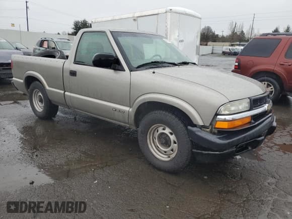 ✅ 2002 Chevrolet S-10 Fleet • VIN: 1GCCS145928158697 • Lot: 46715405. Listed on Copart with 207,999 mi. Free auction sales archive from the USA and detailed vehicle history report at DreamBid. Image 4.