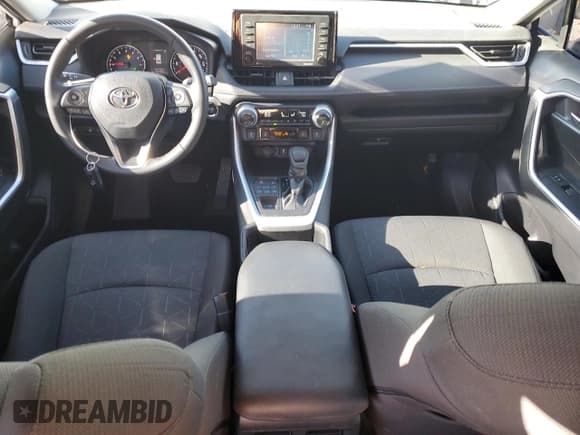 ✅ 2022 Toyota RAV4 XLE • VIN: 2T3P1RFV2NC285601 • Лот: 92286145. Опубликован ранее на Copart с пробегом 49 601 миль. Бесплатный доступ к архиву аукционных продаж из США и подробный отчёт об истории автомобиля на DreamBid. Изображение 8.
