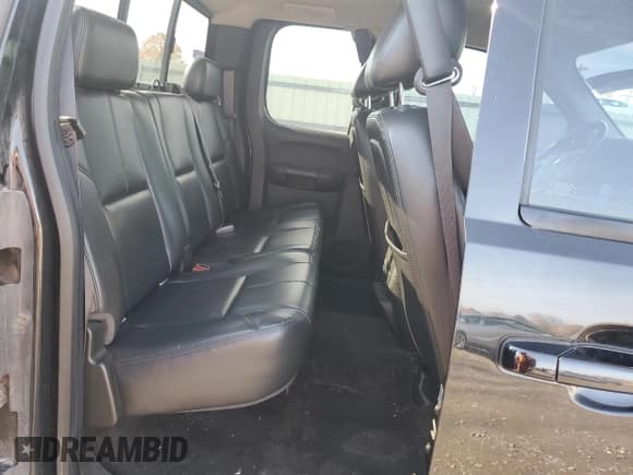 ✅ 2012 Chevrolet Silverado 1500 LTZ • VIN: 1GCRKTE78CZ240230 • Лот: 78382574. Опубликован ранее на Copart с пробегом 176 206 миль. Бесплатный доступ к архиву аукционных продаж из США и подробный отчёт об истории автомобиля на DreamBid. Изображение 10.