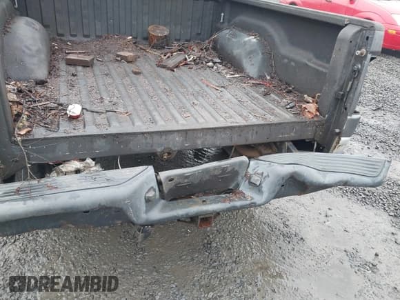 ✅ 2004 Dodge Dakota SLT • VIN: 1D7HG48N34S762177 • Lot: 41123137. Wystawiony na IAAI z przebiegiem Nie podano. Bezpłatny archiwum sprzedaży aukcyjnych z USA i szczegółowy raport historii pojazdu na DreamBid. Zdjęcie 6.