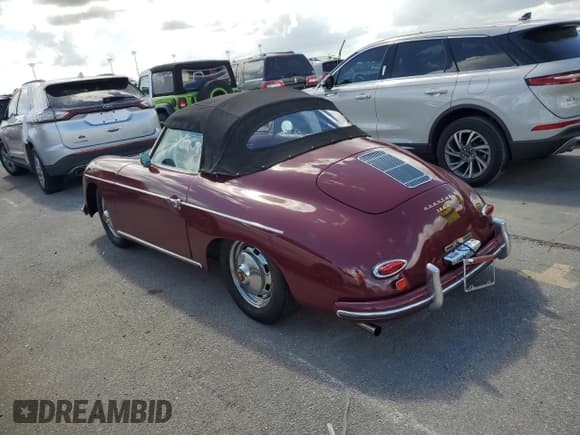 ✅ 1967 Volkswagen Beetle • VIN: 157343436 • Lot: 77122704. Listed on Copart with 1,328 mi. Free auction sales archive from the USA and detailed vehicle history report at DreamBid. Image 2.