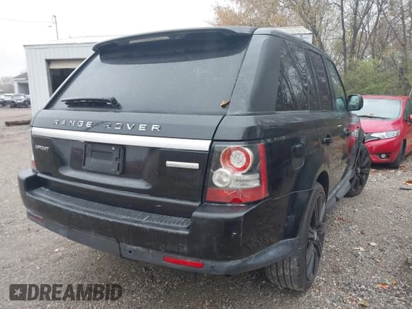 ✅ 2013 Land Rover Range Rover Sport HSE Lux • VIN: SALSK2D4XDA778648 • Lot: 43723211. Wystawiony na IAAI z przebiegiem 135 182 mil. Bezpłatny archiwum sprzedaży aukcyjnych z USA i szczegółowy raport historii pojazdu na DreamBid. Zdjęcie 6.