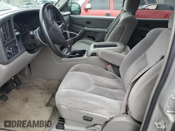 ✅ 2005 Chevrolet Suburban LT • VIN: 1GNEC16Z95J187286 • Лот: 86953594. Опубликован ранее на Copart с пробегом 238 312 миль. Бесплатный доступ к архиву аукционных продаж из США и подробный отчёт об истории автомобиля на DreamBid. Изображение 7.