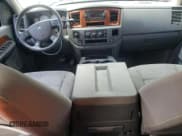 ✅ 2006 Dodge 1500 SLT • VIN: 1D7HU18206S708674 • Лот: 62305444. Опубликован ранее на Copart с пробегом 140 416 миль. Бесплатный доступ к архиву аукционных продаж из США и подробный отчёт об истории автомобиля на DreamBid. Изображение 8.