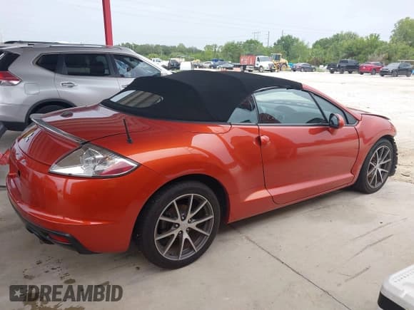 ✅ 2012 Mitsubishi Eclipse GS Sport • VIN: 4A37L2EF9CE001568 • Lot: 42627005. Wystawiony na IAAI z przebiegiem 68 169 mil. Bezpłatny archiwum sprzedaży aukcyjnych z USA i szczegółowy raport historii pojazdu na DreamBid. Zdjęcie 14.