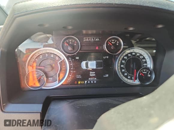 ✅ 2016 Ram 2500 Laramie • VIN: 3C6UR5NL0GG247717 • Лот: 68479255. Опубликован ранее на Copart с пробегом 221 917 миль. Бесплатный доступ к архиву аукционных продаж из США и подробный отчёт об истории автомобиля на DreamBid. Изображение 9.