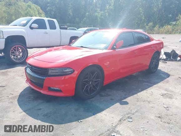 ✅ 2017 Dodge Charger R/T • VIN: 2C3CDXCT2HH523600 • Lot: 43218718. Wystawiony na IAAI z przebiegiem 150 019 mil. Bezpłatny archiwum sprzedaży aukcyjnych z USA i szczegółowy raport historii pojazdu na DreamBid. Zdjęcie 18.