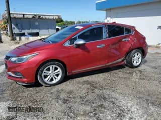 2018 Chevrolet Cruze LT z VIN 3G1BE6SM7JS536105, wystawiony jako Copart lot #89545695 z przebiegiem 71 343 mil mil oraz Szkoda całkowita • Salvage title. Historia ofert i sprzedaży dostępna na DreamBid. Obrazek 1.
