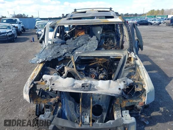 ✅ 2009 Jeep Commander Sport • VIN: 1J8HG48K09C536785 • Lot: 41739018. Listed on IAAI with 117,100 mi. Free auction sales archive from the USA and detailed vehicle history report at DreamBid. Image 11.