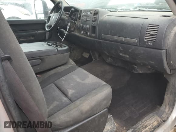 ✅ 2011 Chevrolet Silverado 2500HD • VIN: 1GC0KXC83BF109203 • Lot: 44758665. Listed on Copart with 139,818 mi. Free auction sales archive from the USA and detailed vehicle history report at DreamBid. Image 8.