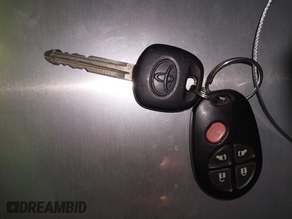 ✅ 2011 Toyota Sienna LE AAS • VIN: 5TDKK3DCXBS067004 • Лот: 43246241. Опубликован ранее на IAAI с пробегом 235 718 миль. Бесплатный доступ к архиву аукционных продаж из США и подробный отчёт об истории автомобиля на DreamBid. Изображение 11.