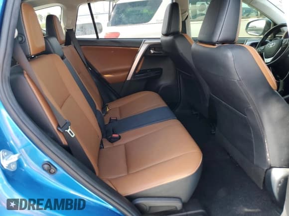 ✅ 2018 Toyota RAV4 Limited • VIN: JTMYFREV4JJ201504 • Lot: 91853185. Listed on Copart with 32,997 mi. Free auction sales archive from the USA and detailed vehicle history report at DreamBid. Image 11.