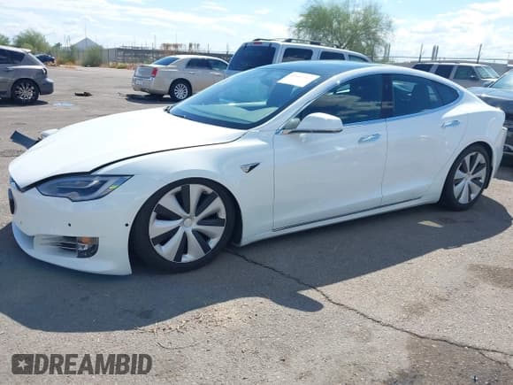 ✅ 2021 Tesla Model S Long Range Plus • VIN: 5YJSA1E22MF416743 • Lot: 43262964. Wystawiony na IAAI z przebiegiem 70 868 mil. Bezpłatny archiwum sprzedaży aukcyjnych z USA i szczegółowy raport historii pojazdu na DreamBid. Zdjęcie 2.