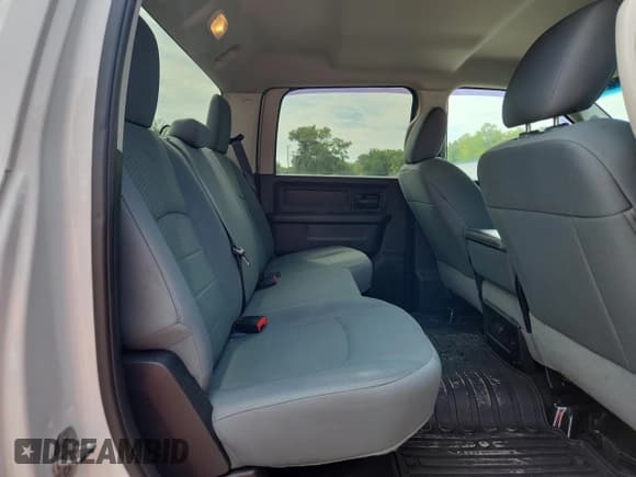 ✅ 2015 Ram 2500 Tradesman • VIN: 3C6TR5HT3FG663833 • Лот: 70203515. Опубликован ранее на Copart с пробегом 68 432 миль. Бесплатный доступ к архиву аукционных продаж из США и подробный отчёт об истории автомобиля на DreamBid. Изображение 10.