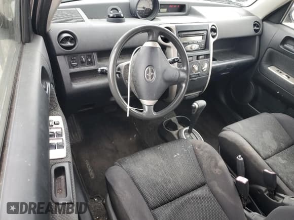 ✅ 2006 Scion xB • VIN: JTLKT324864056422 • Лот: 87426305. Опубликован ранее на Copart с пробегом 244 052 миль. Бесплатный доступ к архиву аукционных продаж из США и подробный отчёт об истории автомобиля на DreamBid. Изображение 8.