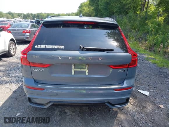 ✅ 2023 Volvo XC60 Plus Dark Theme • VIN: YV4L12RW6P1311978 • Lot: 42758402. Listed on IAAI with 22,313 mi. Free auction sales archive from the USA and detailed vehicle history report at DreamBid. Image 16.