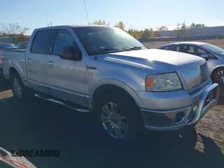 ✅ 2006 Lincoln Mark LT • VIN: 5LTPW18506FJ21536 • Lot: 43513248. Wystawiony na IAAI z przebiegiem 167 264 mil. Bezpłatny archiwum sprzedaży aukcyjnych z USA i szczegółowy raport historii pojazdu na DreamBid. Zdjęcie 1.