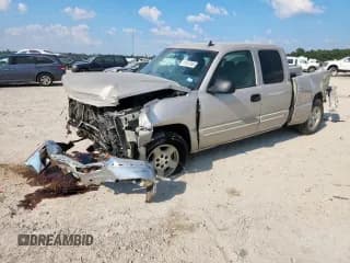 ✅ 2006 Chevrolet Silverado 1500 LT2 • VIN: 1GCEC19Z36Z256223 • Lot: 81041005. Listed on Copart with 247,331 mi. Free auction sales archive from the USA and detailed vehicle history report at DreamBid. Image 1.