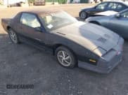 ✅ 1988 Pontiac Firebird • VIN: 1G2FW21F2JL251274 • Lot: 41766168. Wystawiony na IAAI z przebiegiem Nie podano. Bezpłatny archiwum sprzedaży aukcyjnych z USA i szczegółowy raport historii pojazdu na DreamBid. Zdjęcie 1.