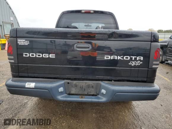 ✅ 2004 Dodge Dakota Sport • VIN: 1D7HG38K14S580302 • Лот: 79133454. Опубликован ранее на Copart с пробегом 147 806 миль. Бесплатный доступ к архиву аукционных продаж из США и подробный отчёт об истории автомобиля на DreamBid. Изображение 6.