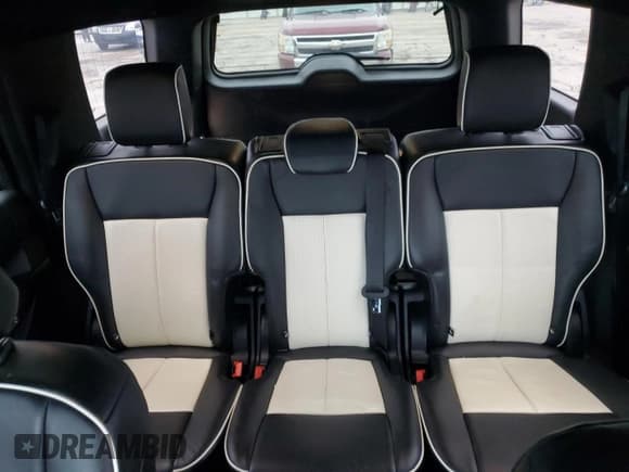 ✅ 2021 Ford Expedition XL • VIN: 1FMJU1GT6MEA02242 • Lot: 44405045. Listed on Copart with 123,702 mi. Free auction sales archive from the USA and detailed vehicle history report at DreamBid. Image 10.