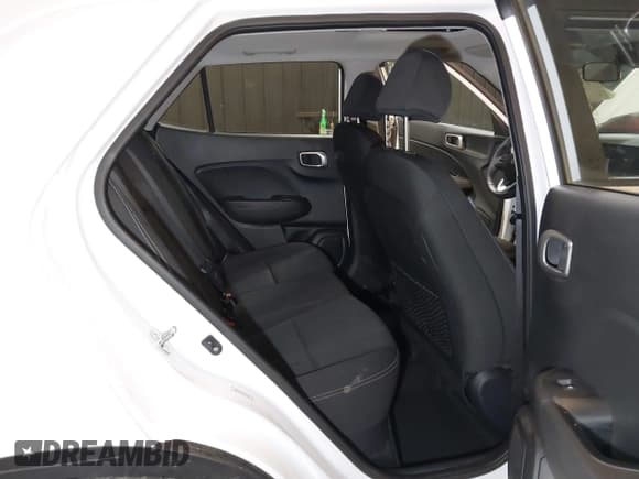 ✅ 2024 Hyundai Venue SEL • VIN: KMHRC8A36RU330944 • Lot: 41567001. Listed on IAAI with 7,184 mi. Free auction sales archive from the USA and detailed vehicle history report at DreamBid. Image 8.