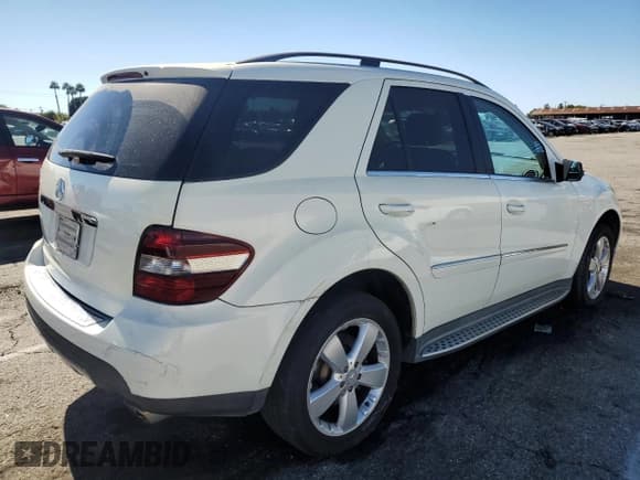 ✅ 2010 Mercedes-Benz M 350 • VIN: 4JGBB8GB1AA559511 • Lot: 90698385. Listed on Copart with 168,224 mi. Free auction sales archive from the USA and detailed vehicle history report at DreamBid. Image 3.