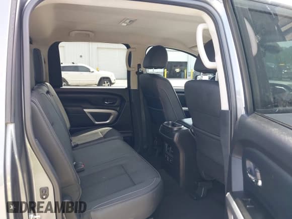✅ 2019 Nissan Titan Platinum Reserve • VIN: 1N6AA1E5XKN519197 • Lot: 42430079. Listed on IAAI with 73,108 mi. Free auction sales archive from the USA and detailed vehicle history report at DreamBid. Image 8.