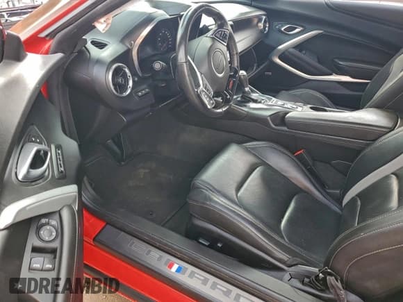 ✅ 2020 Chevrolet Camaro 2SS • VIN: 1G1FH1R78L0102667 • Lot: 90145745. Wystawiony na Copart z przebiegiem 45 383 mil. Bezpłatny archiwum sprzedaży aukcyjnych z USA i szczegółowy raport historii pojazdu na DreamBid. Zdjęcie 10.