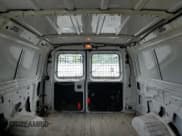 ✅ 2011 Ford Econoline Cargo Commercial • VIN: 1FTNE1EW9BDA46495 • Лот: 61932975. Опубликован ранее на Copart с пробегом 236 854 миль. Бесплатный доступ к архиву аукционных продаж из США и подробный отчёт об истории автомобиля на DreamBid. Изображение 10.