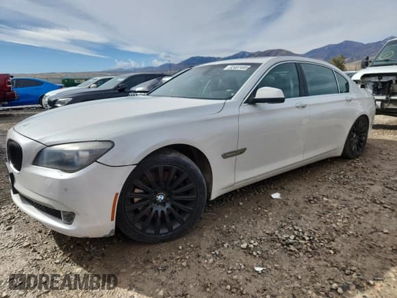 ✅ 2012 BMW 7 Series 750Li • VIN: WBAKB8C55CC963498 • Lot: 82487495. Wystawiony na Copart z przebiegiem Nie podano. Bezpłatny archiwum sprzedaży aukcyjnych z USA i szczegółowy raport historii pojazdu na DreamBid. Zdjęcie 1.