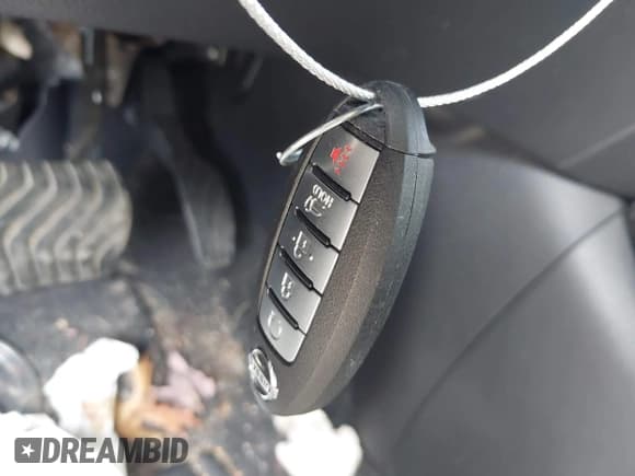 ✅ 2020 Nissan Rogue SV • VIN: 5N1AT2MV4LC724740 • Lot: 42116459. Listed on IAAI with 62,509 mi. Free auction sales archive from the USA and detailed vehicle history report at DreamBid. Image 11.