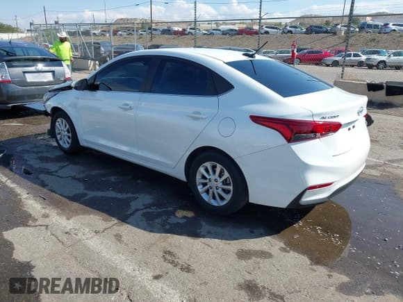 ✅ 2021 Hyundai Accent SE • VIN: 3KPC24A68ME150839 • Lot: 43412612. Listed on IAAI with 43,460 mi. Free auction sales archive from the USA and detailed vehicle history report at DreamBid. Image 3.