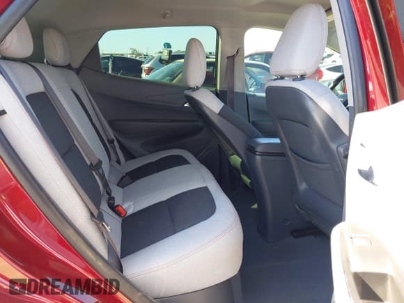 ✅ 2017 Chevrolet Bolt EV LT • VIN: 1G1FW6S08H4173111 • Lot: 41626848. Wystawiony na IAAI z przebiegiem 127 378 mil. Bezpłatny archiwum sprzedaży aukcyjnych z USA i szczegółowy raport historii pojazdu na DreamBid. Zdjęcie 8.