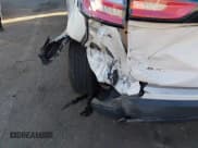 ✅ 2024 Ford Edge SEL • VIN: 2FMPK4J90RBA05834 • Lot: 43584046. Wystawiony na IAAI z przebiegiem 18 018 mil. Bezpłatny archiwum sprzedaży aukcyjnych z USA i szczegółowy raport historii pojazdu na DreamBid. Zdjęcie 6.