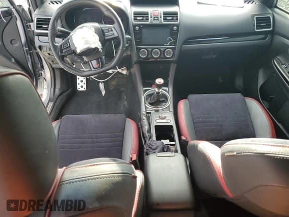 ✅ 2018 Subaru WRX STI • VIN: JF1VA2N66J9837849 • Lot: 82108945. Wystawiony na Copart z przebiegiem 53 273 mil. Bezpłatny archiwum sprzedaży aukcyjnych z USA i szczegółowy raport historii pojazdu na DreamBid. Zdjęcie 8.