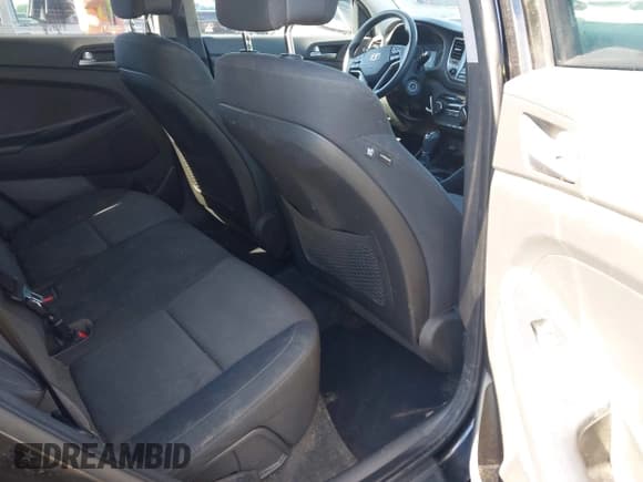 ✅ 2017 Hyundai Tucson SE • VIN: KM8J3CA43HU391496 • Лот: 43470832. Опубликован ранее на IAAI с пробегом 117 785 миль. Бесплатный доступ к архиву аукционных продаж из США и подробный отчёт об истории автомобиля на DreamBid. Изображение 8.