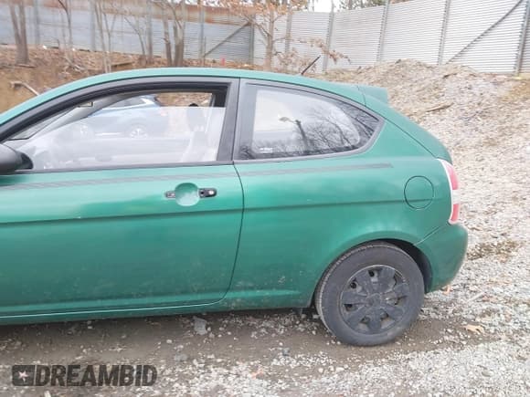 ✅ 2007 Hyundai Accent GS • VIN: KMHCM36C17U009115 • Лот: 41800126. Опубликован ранее на IAAI с пробегом 95 753 миль. Бесплатный доступ к архиву аукционных продаж из США и подробный отчёт об истории автомобиля на DreamBid. Изображение 16.