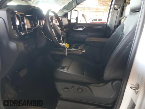 ✅ 2024 Chevrolet Silverado 2500HD LTZ • VIN: 2GC4YPE74R1143608 • Lot: 87422805. Listed on Copart with 40,480 mi. Free auction sales archive from the USA and detailed vehicle history report at DreamBid. Image 7.