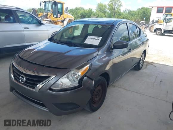 ✅ 2018 Nissan Versa SV • VIN: 3N1CN7APXJL885771 • Lot: 42503208. Listed on IAAI with 173,670 mi. Free auction sales archive from the USA and detailed vehicle history report at DreamBid. Image 2.