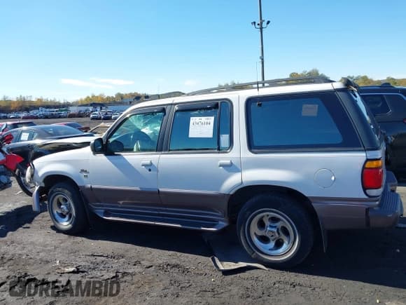 ✅ 1997 Mercury Mountaineer • VIN: 4M2DU55P6VUJ28231 • Lot: 43476104. Wystawiony na IAAI z przebiegiem 191 545 mil. Bezpłatny archiwum sprzedaży aukcyjnych z USA i szczegółowy raport historii pojazdu na DreamBid. Zdjęcie 14.