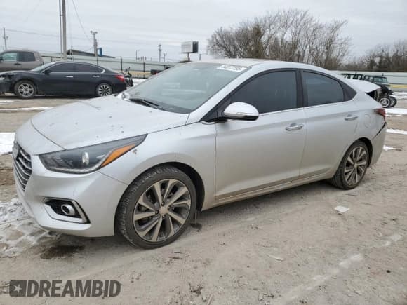 ✅ 2019 Hyundai Accent Limited • VIN: 3KPC34A30KE051741 • Лот: 44817195. Опубликован ранее на Copart с пробегом 117 652 миль. Бесплатный доступ к архиву аукционных продаж из США и подробный отчёт об истории автомобиля на DreamBid. Изображение 1.