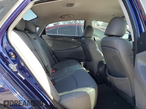 ✅ 2011 Hyundai Sonata SE • VIN: 5NPEC4AC2BH144913 • Lot: 77032914. Wystawiony na Copart z przebiegiem 114 218 mil. Bezpłatny archiwum sprzedaży aukcyjnych z USA i szczegółowy raport historii pojazdu na DreamBid. Zdjęcie 10.